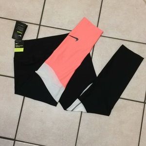 Women’s Nike Power Training Leggings.